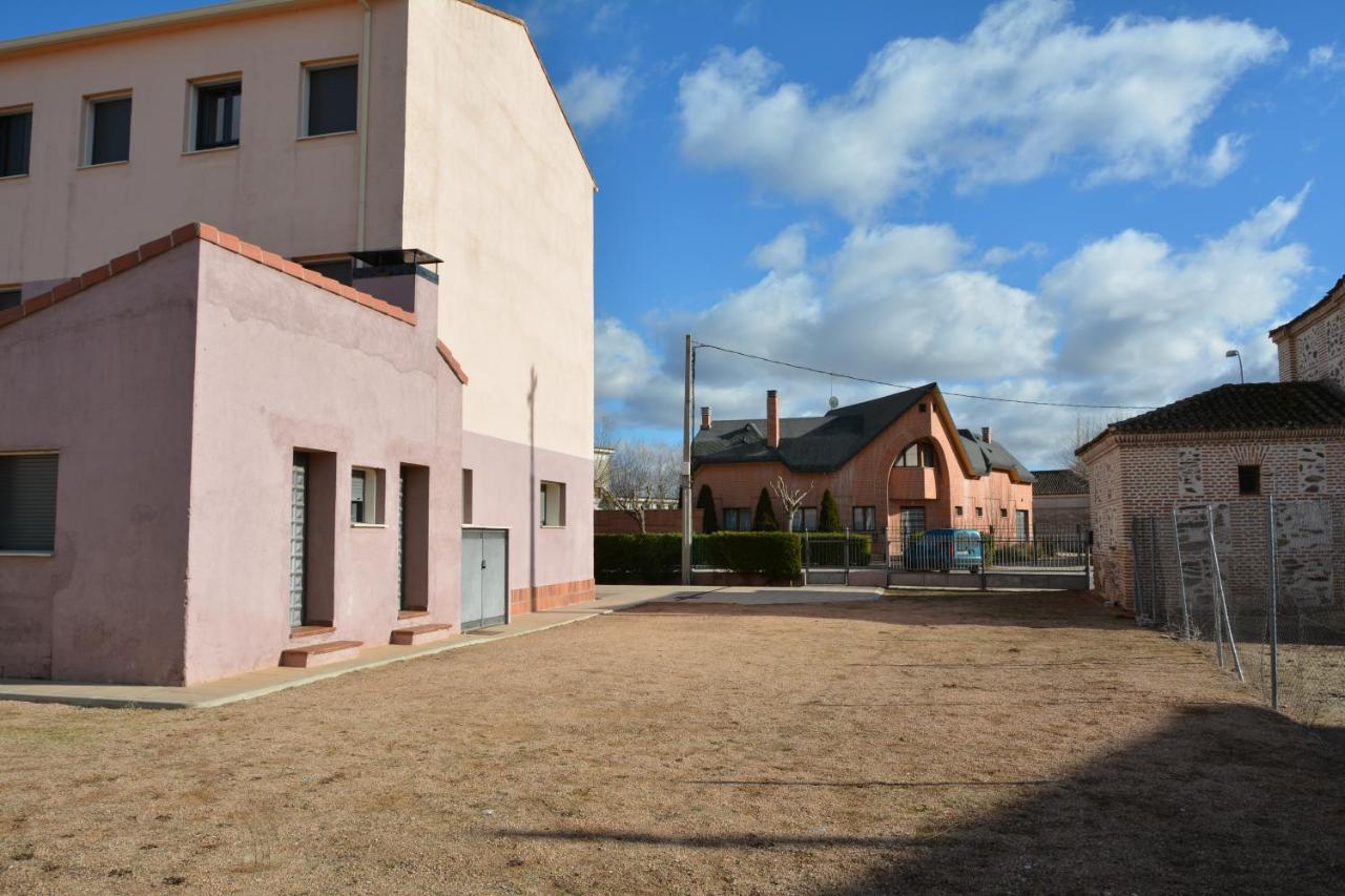 Albergue Villa Nava De La Asuncion 外观 照片