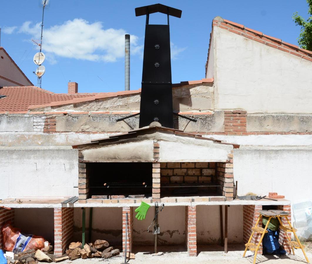 Albergue Villa Nava De La Asuncion 外观 照片